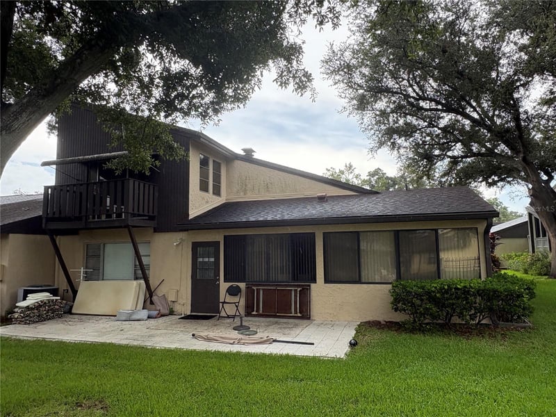 2101 Sunset Point Rd #2105, Clearwater, FL 33765
