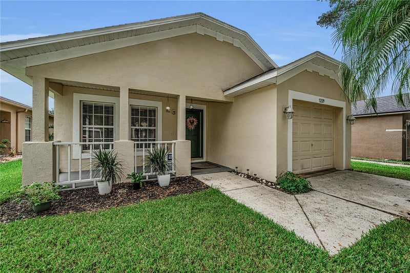 5229 Mango Fruit St, Seffner, FL 33584