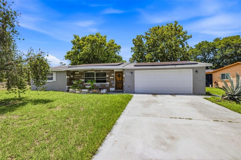 6145 Maplewood Dr, New Port Richey, FL 34653