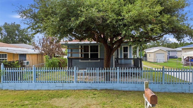 38407 Lowell Harris Way, Dade City, FL 33525