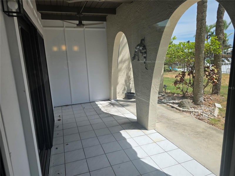 507 Plaza Seville Ct #15, St Petersburg, FL 33706
