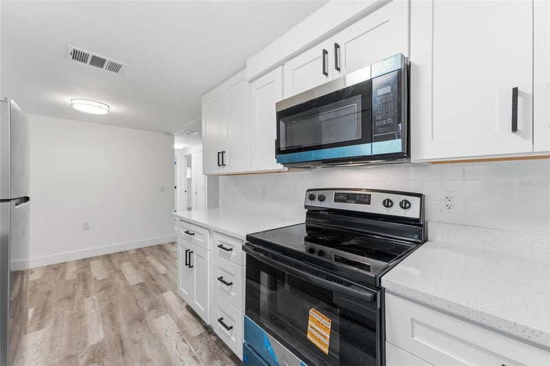 3306 Cantrell St, Holiday, FL 34690
