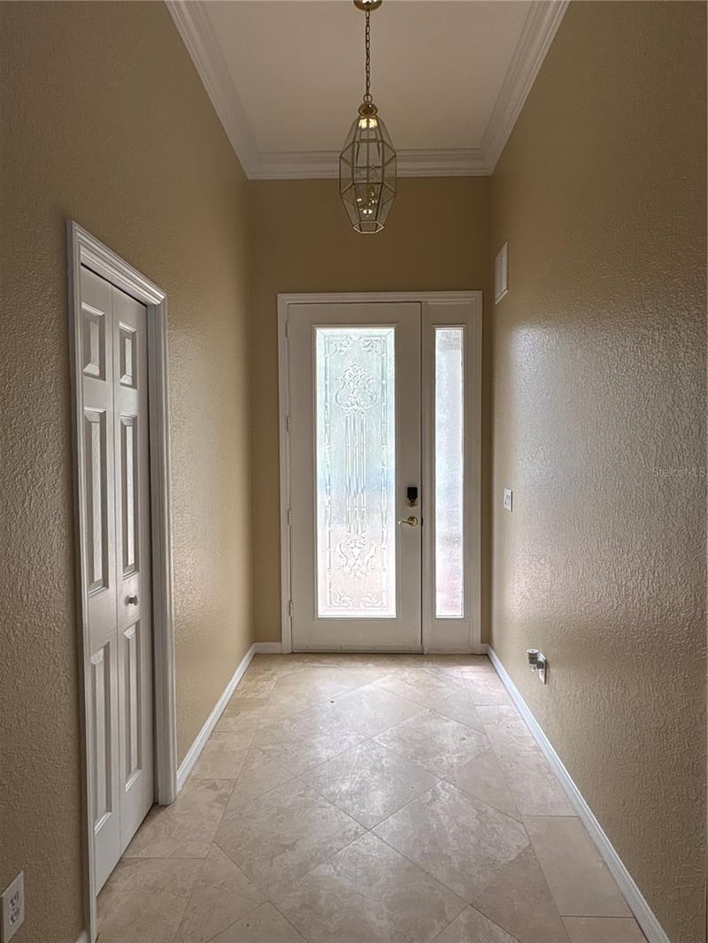 10761 Banfield Dr, Riverview, FL 33579