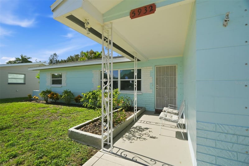 5932 19th Ave S, Gulfport, FL 33707