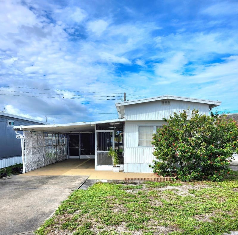 2104 Ohio Ave, Bradenton, FL 34207