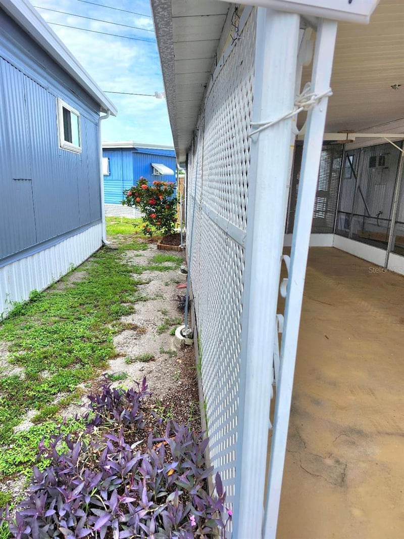 2104 Ohio Ave, Bradenton, FL 34207