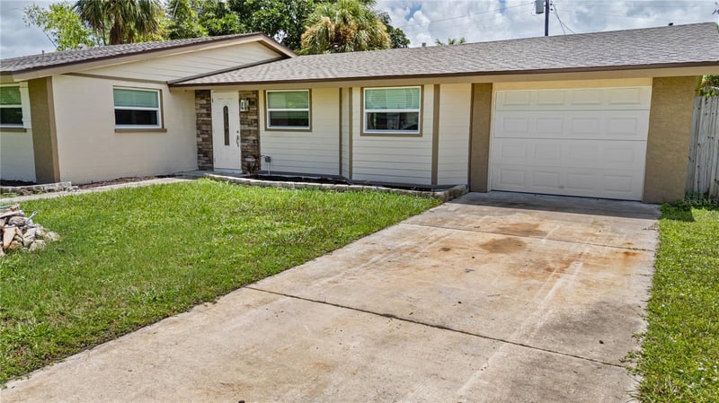 3831 118th St, Bradenton, FL 34210