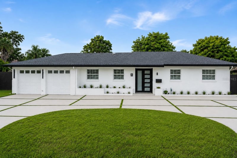 1712 Indian Rocks Rd, Belleair, FL 33756