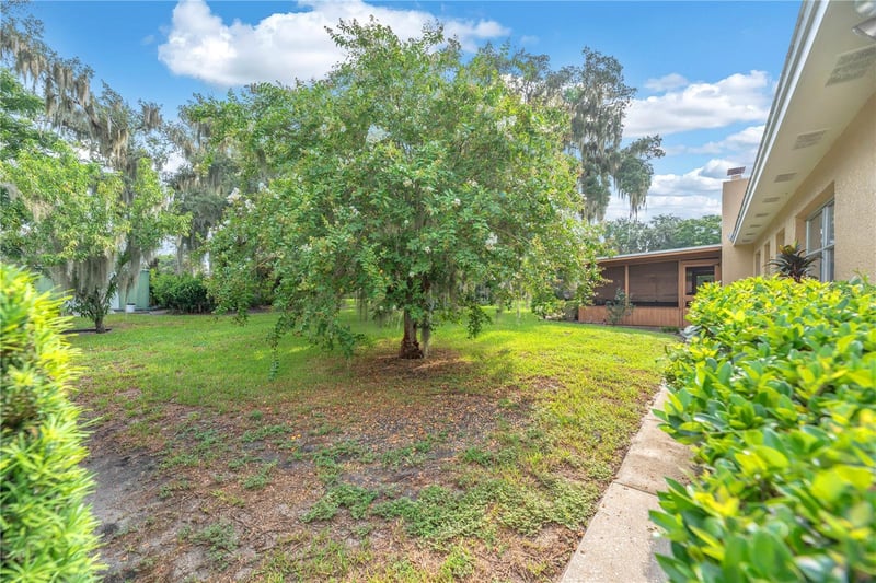 110 Ashbrook Dr, Brandon, FL 33511