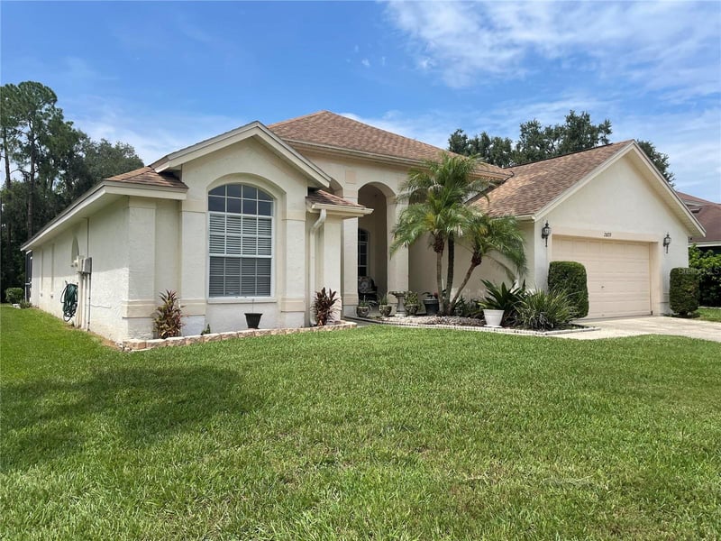 28719 Raleigh Pl, Wesley Chapel, FL 33545