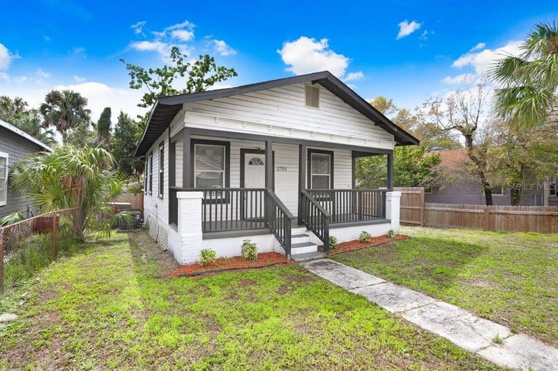 2701 Columbus Dr, Tampa, FL 33605