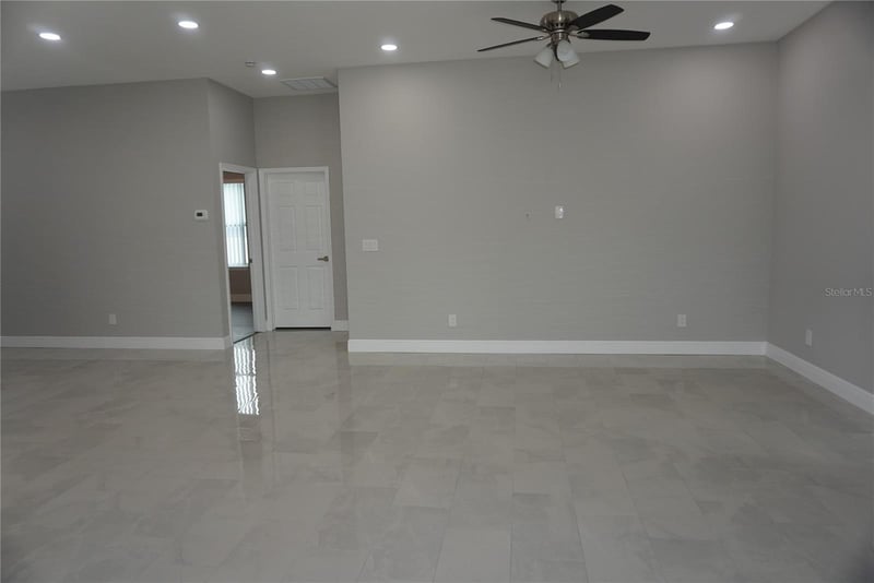 12572 Tree St, Largo, FL 33773