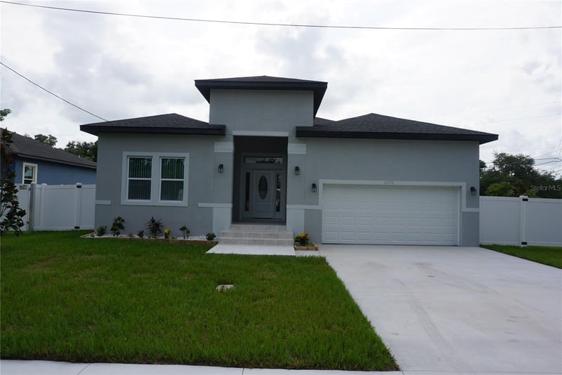 12572 Tree St, Largo, FL 33773