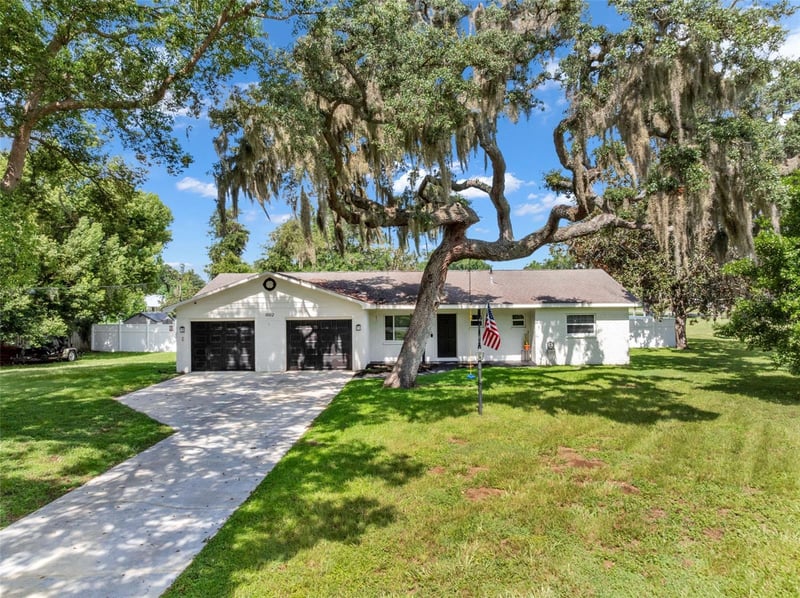 1002 Kay Jean Dr, Valrico, FL 33594