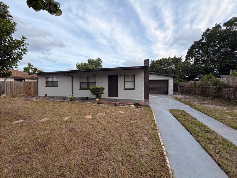 1905 Roslyn Ave, Bradenton, FL 34207
