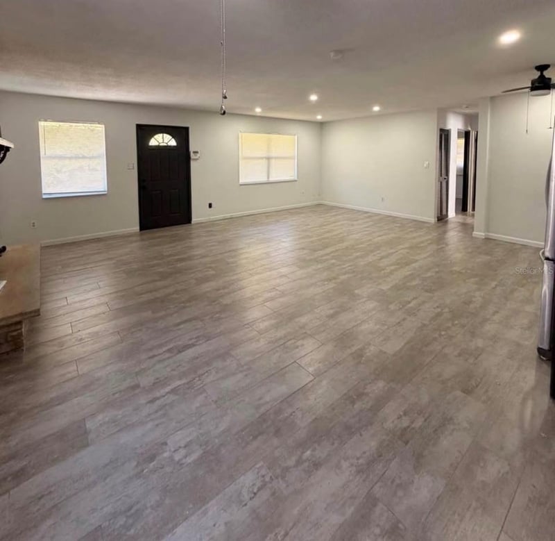 1905 Roslyn Ave, Bradenton, FL 34207