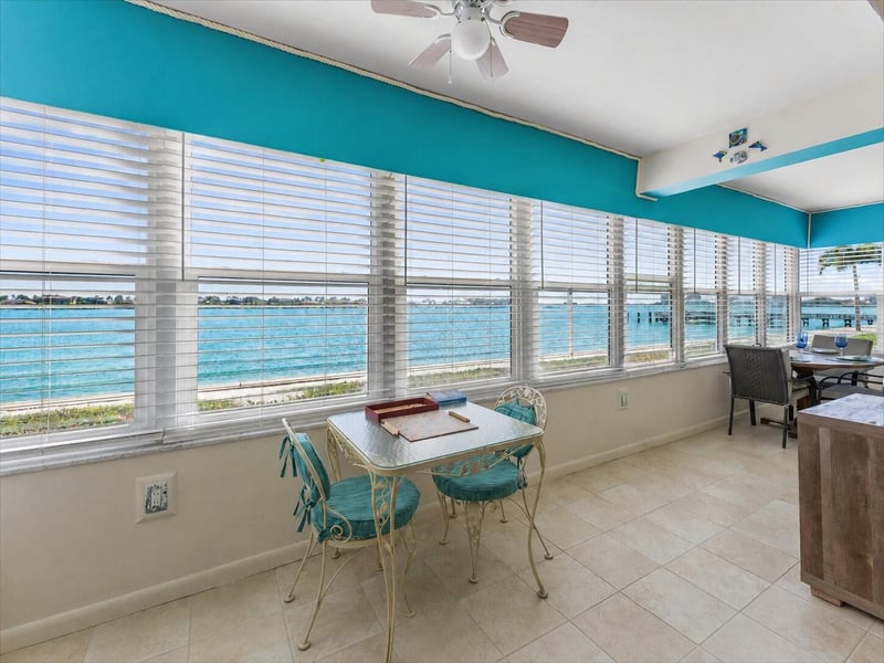 5020 Brittany Dr #118, St Petersburg, FL 33715