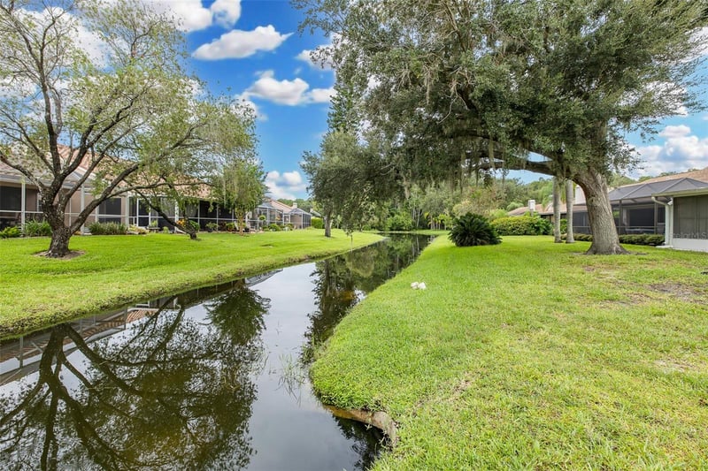 5508 Salem Square Dr, Palm Harbor, FL 34685