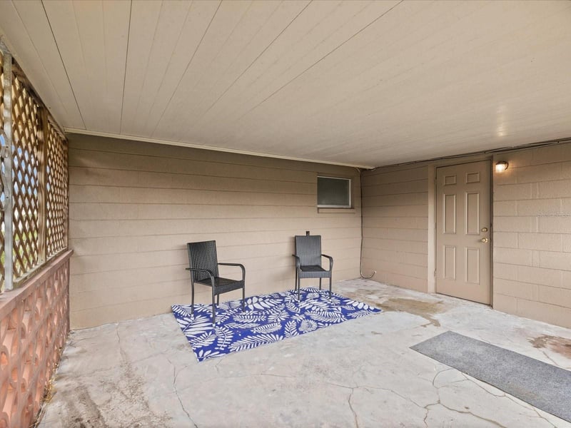 1023 Viking Dr, Holiday, FL 34691