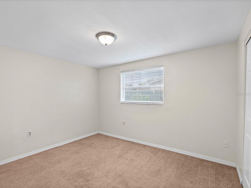 1023 Viking Dr, Holiday, FL 34691