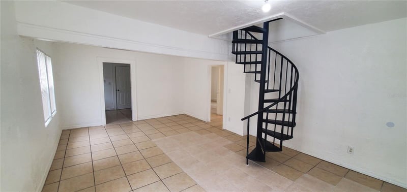 1721 Prescott St, St Petersburg, FL 33712