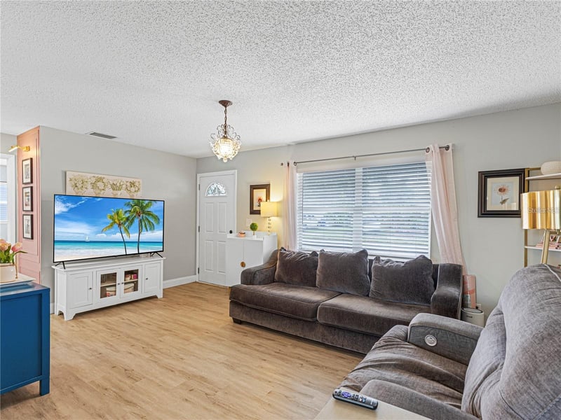3124 Lecanto St, Holiday, FL 34691