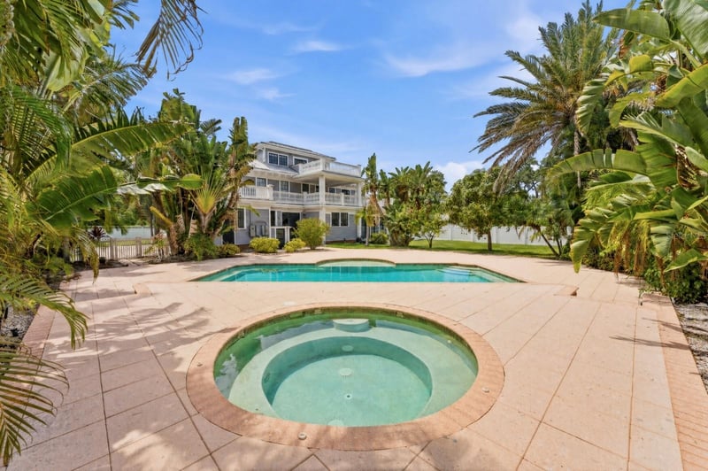 403 Magnolia Dr, Clearwater, FL 33756