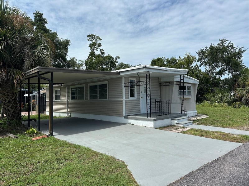 4150 66th St #1, St Petersburg, FL 33709