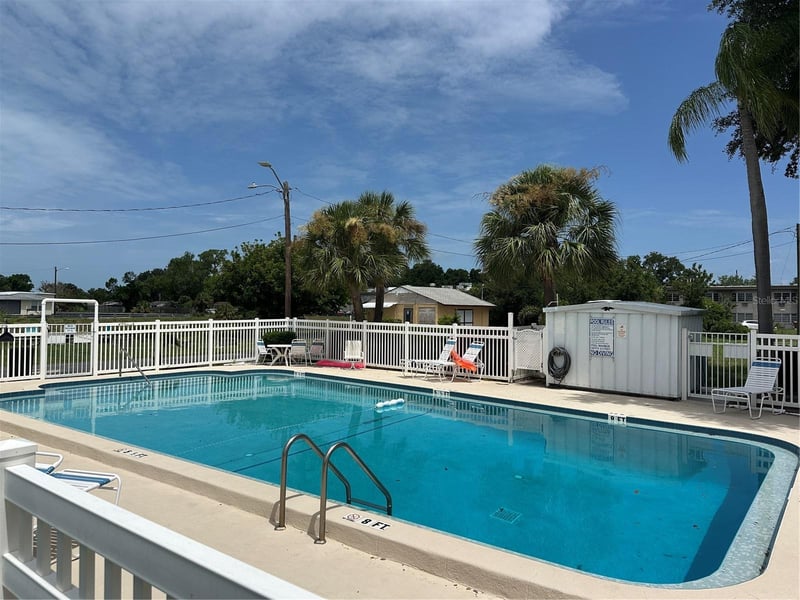4150 66th St #1, St Petersburg, FL 33709