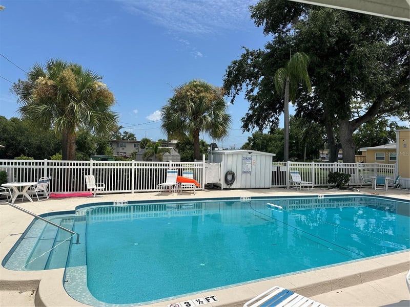 4150 66th St #1, St Petersburg, FL 33709