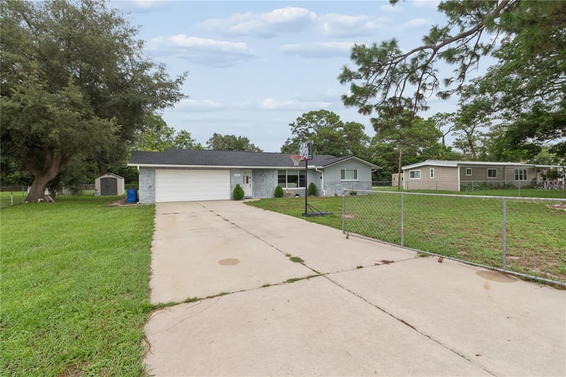 9733 Dick St, Hudson, FL 34669