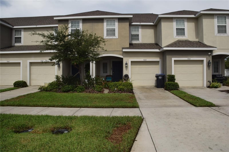 7043 Summer Holly Pl, Riverview, FL 33578