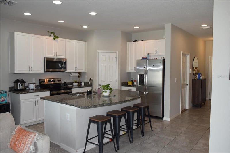 7043 Summer Holly Pl, Riverview, FL 33578