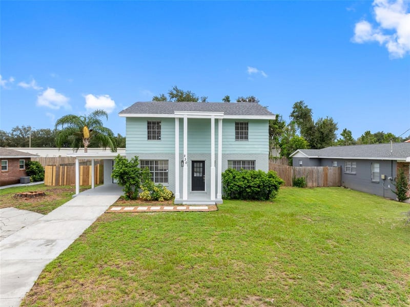 230 Beverly Blvd, Brandon, FL 33511