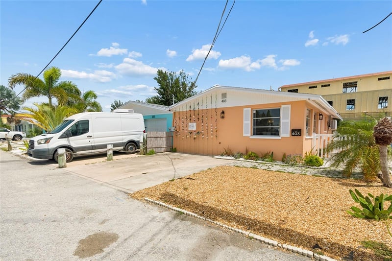 403 63rd St, Holmes Beach, FL 34217