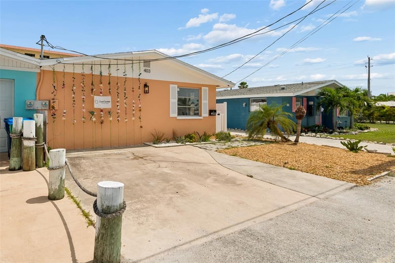 403 63rd St, Holmes Beach, FL 34217