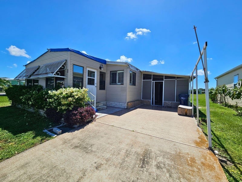 5316 53rd Ave E #J7, Bradenton, FL 34203