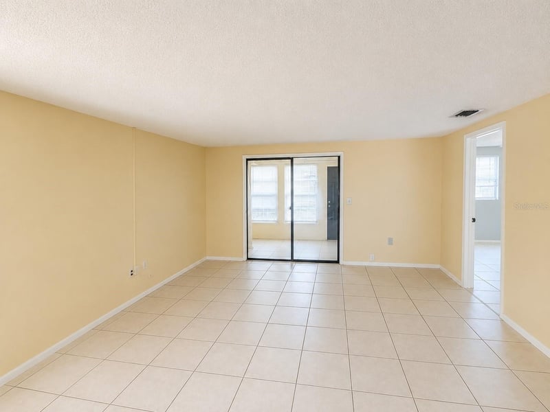 5430 21st St, Bradenton, FL 34207
