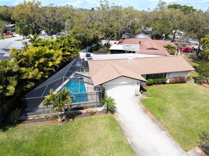 1830 Oak Forest Dr, Clearwater, FL 33759
