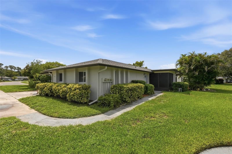 1339 Queen Anne Dr #C, Palm Harbor, FL 34684