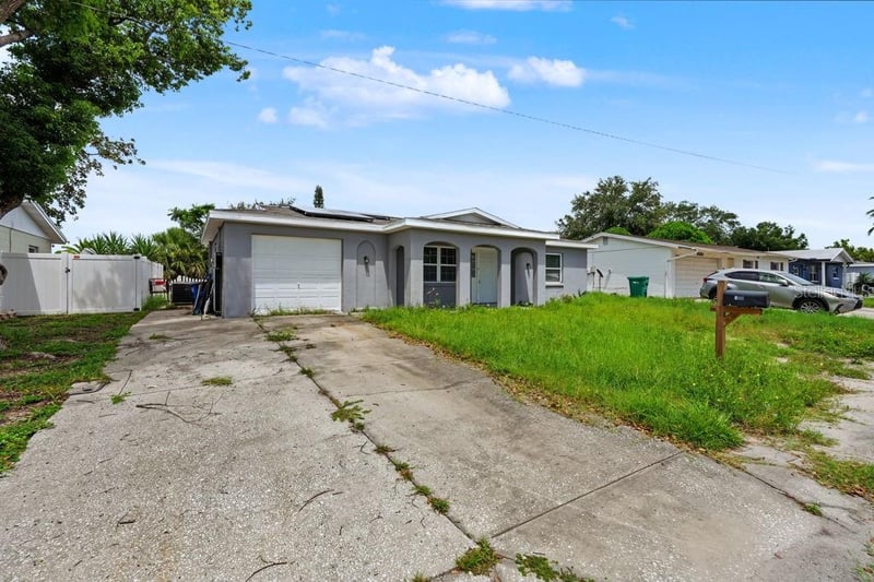 9517 Marlinton Ln, Port Richey, FL 34668