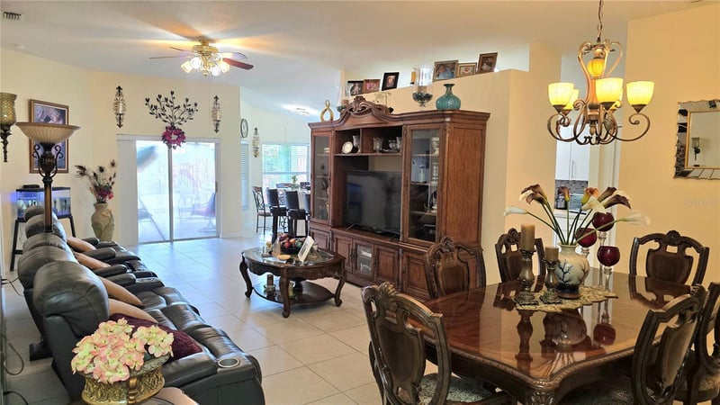 9708 White Barn Way, Riverview, FL 33569