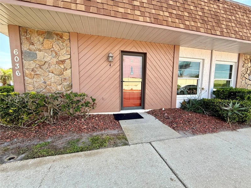 6036 Chesham Dr #4, New Port Richey, FL 34653
