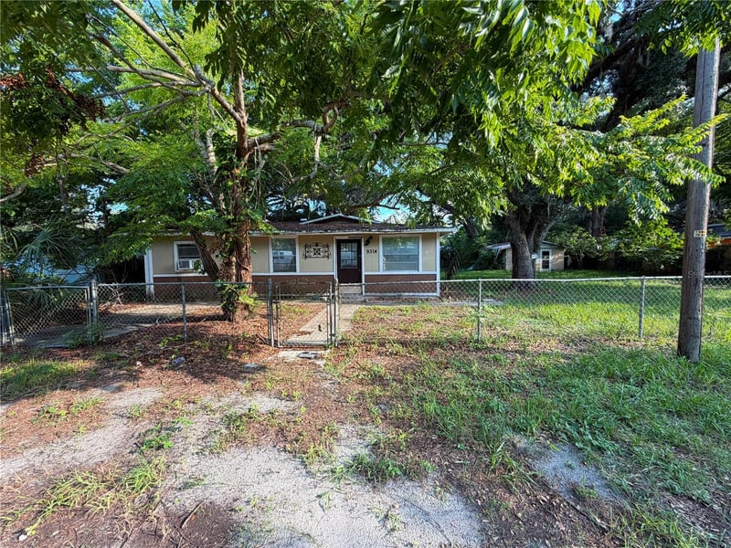 9314 Mango St, New Port Richey, FL 34654