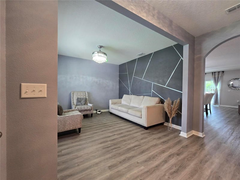 9646 Troncais , Thonotosassa, FL 33592