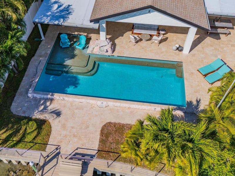 1028 79th St, St Petersburg, FL 33707