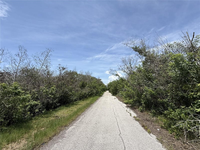 5997 Kracker Ave, Gibsonton, FL 33534