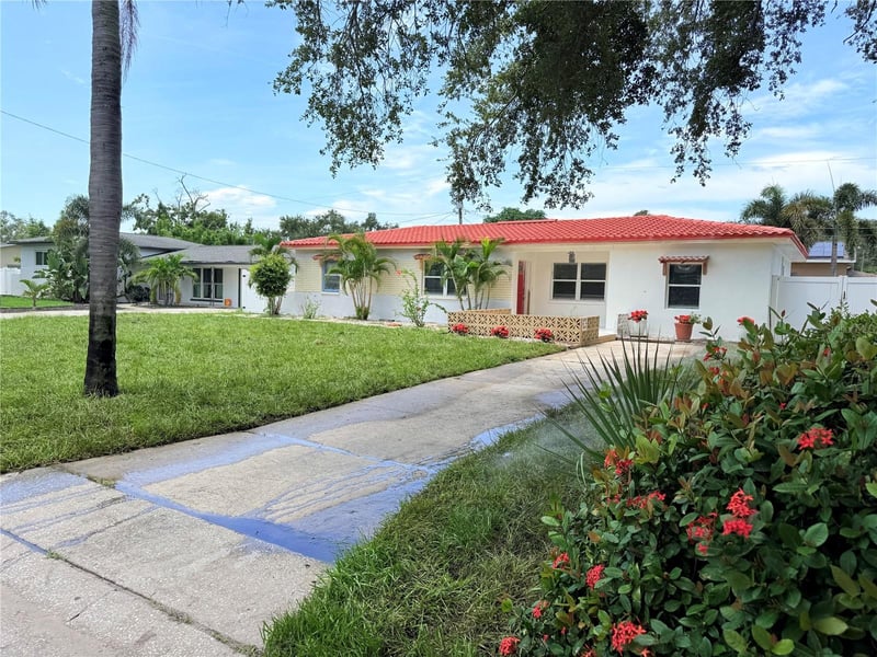 1500 77th St, St Petersburg, FL 33710
