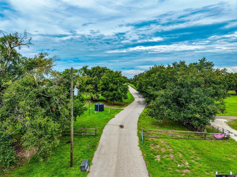 26207 39th Pl, Myakka City, FL 34251