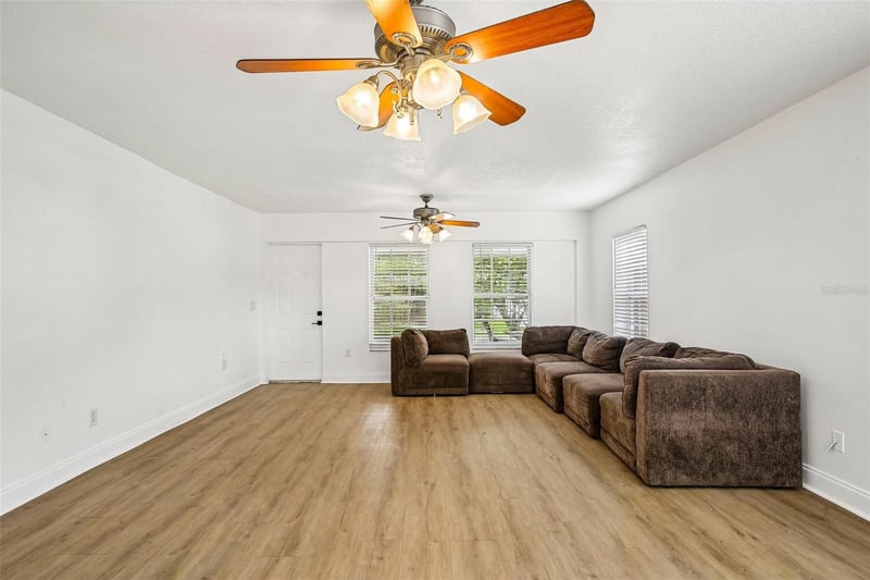 1539 Valencia St, Clearwater, FL 33756
